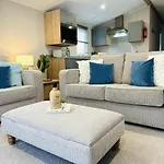 Grove Tatil Evi *